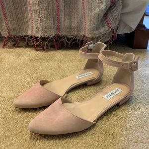 BRAND NEW, NEVER WORN; Steve Madden pointed flats
